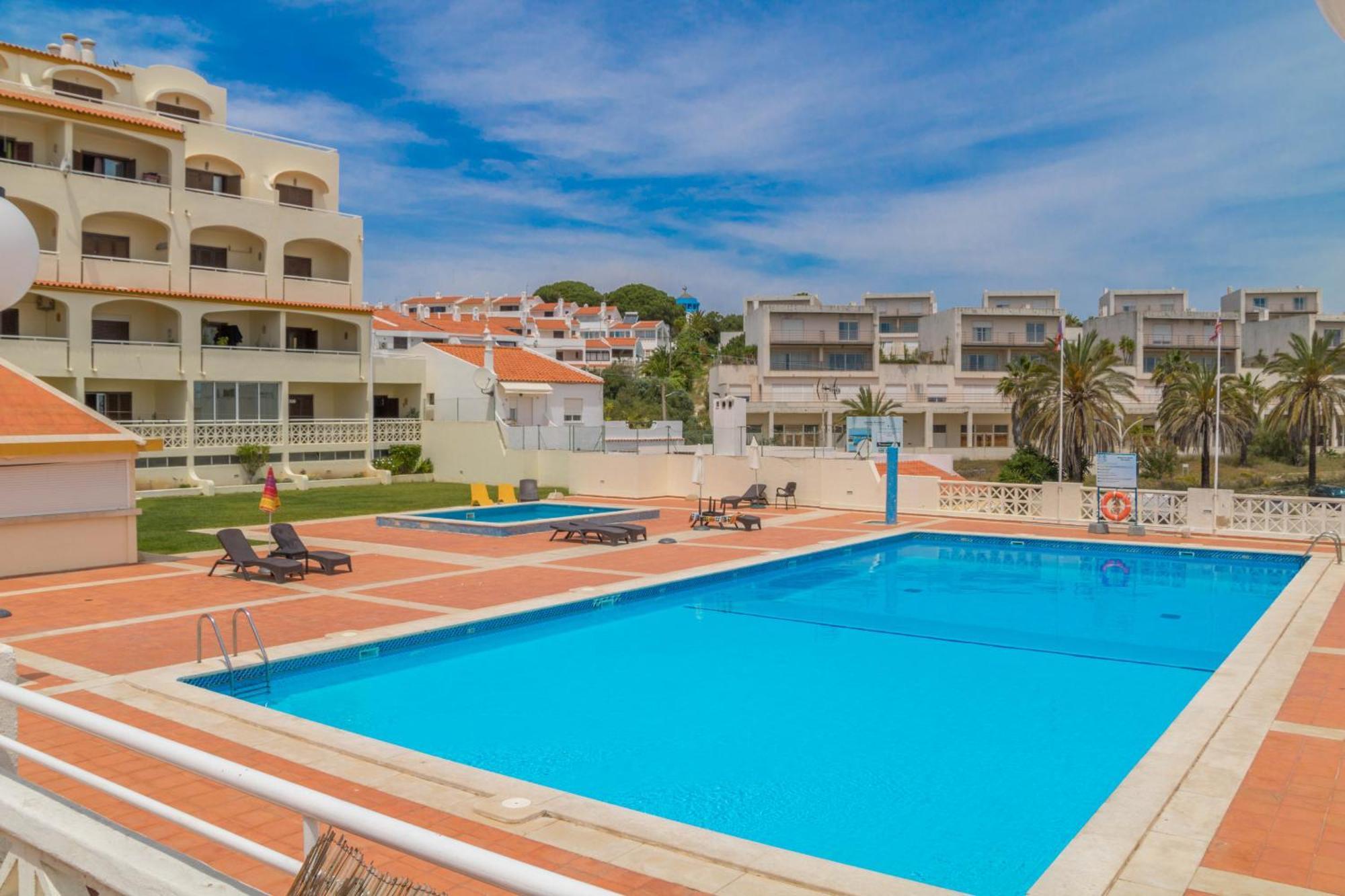 #084 Spacious Seaview With Ac, Pool And Garden Apartamento